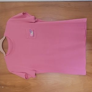 EUC Vineyard Vines pocket tee, sz S